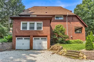 748 Evergreen Dr, Akron, OH 44303 - Photo 9