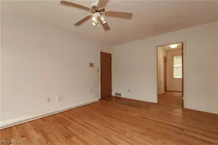 2218 Croydon Rd, Twinsburg, OH 44087 - Photo 17