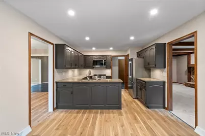 9466 Beryl Street NW, Massillon, OH 44646 - Photo 7