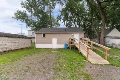 216 W Pennsylvania Avenue, Sebring, OH 44672 - Photo 11