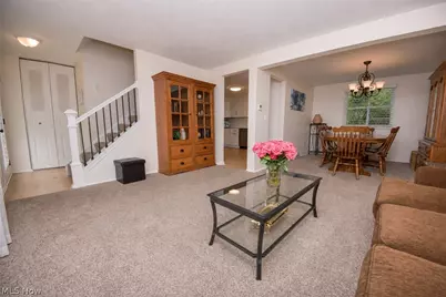 1674 Cloverview Drive, Green, OH 44685 - Photo 5