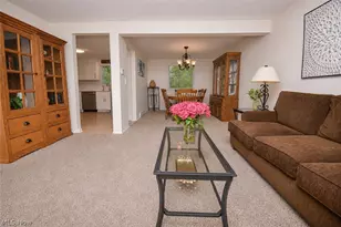 1674 Cloverview Dr, Green, OH 44685 - Photo 7