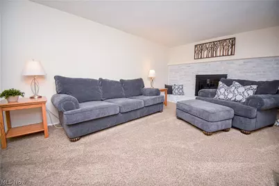 1674 Cloverview Drive, Green, OH 44685 - Photo 17