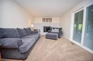 1674 Cloverview Dr, Green, OH 44685 - Photo 15