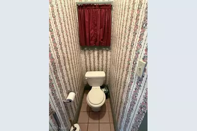254 N Highland Avenue, Akron, OH 44303 - Photo 9