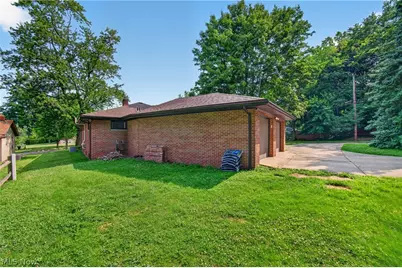 488 Strader Road, Akron, OH 44305 - Photo 3