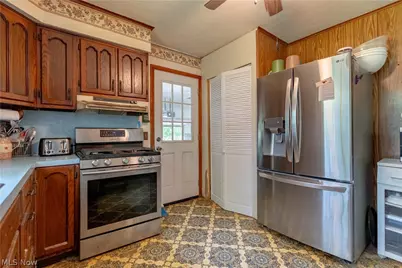 7101 Pinecrest Street NE, Canton, OH 44721 - Photo 15