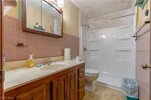 7101 Pinecrest St NE, Canton, OH 44721 - Photo 21