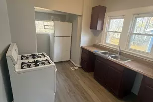 702 Grace Ave, Akron, OH 44320 - Photo 3