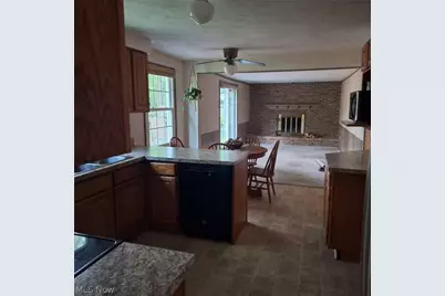 95 River Park Boulevard, Munroe Falls, OH 44262 - Photo 5