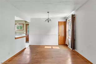 917 35th St NW, Canton, OH 44709 - Photo 7