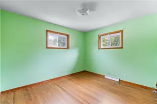 917 35th St NW, Canton, OH 44709 - Photo 17