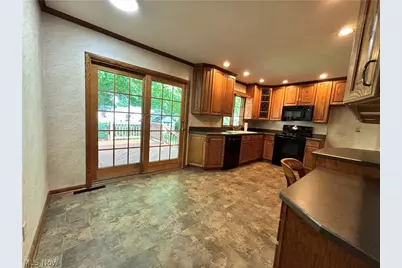 443 Lansing Road, Akron, OH 44312 - Photo 9
