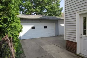 2165 Glenbury Ave, Oakwood, OH 44107 - Photo 45