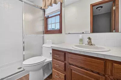 45319 Old Middle Ridge Road, Amherst, OH 44001 - Photo 17