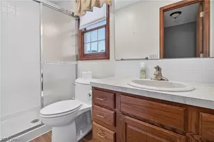 45319 Old Middle Ridge Rd, Amherst, OH 44001 - Photo 17