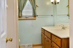 750 Blueberry Hill Dr, Canfield, OH 44406 - Photo 29