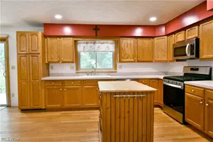 750 Blueberry Hill Dr, Canfield, OH 44406 - Photo 13