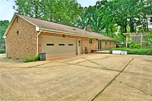 750 Blueberry Hill Dr, Canfield, OH 44406 - Photo 39