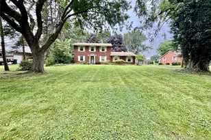 2523 57th St NE, Canton, OH 44721 - Photo 3