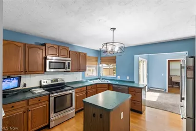 2166 Morning Star Drive, Roaming Shores, OH 44084 - Photo 11