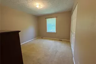 8201 Orchard Rd, Concord Twp, OH 44077 - Photo 25