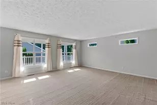 995 Flanders Dr, Wadsworth, OH 44281 - Photo 5