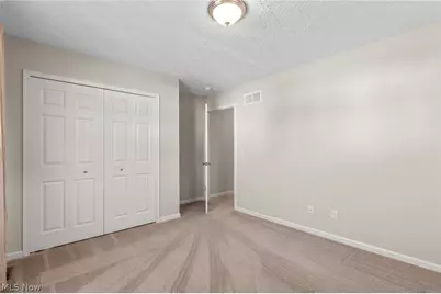 995 Flanders Drive, Wadsworth, OH 44281 - Photo 25