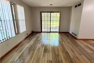 4046 St Andrews Ct, Canfield, OH 44406 - Photo 5