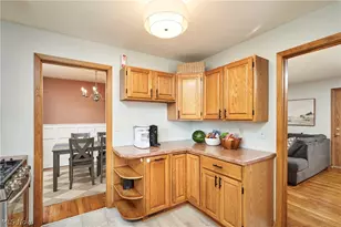 124 Filmore Ave, Cuyahoga Falls, OH 44221 - Photo 7