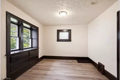 1178 Tampa Avenue, Akron, OH 44314 - Photo 9
