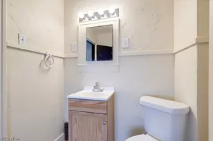 1178 Tampa Ave, Akron, OH 44314 - Photo 13