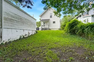 1178 Tampa Ave, Akron, OH 44314 - Photo 3