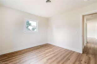 2402 NE Morris Ave, Canton, OH 44705 - Photo 25