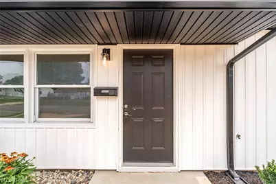 2402 NE Morris Avenue, Canton, OH 44705 - Photo 3