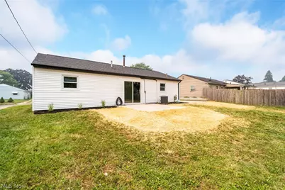 2402 NE Morris Avenue, Canton, OH 44705 - Photo 29