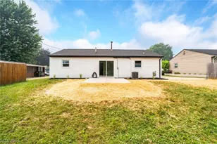 2402 NE Morris Ave, Canton, OH 44705 - Photo 35