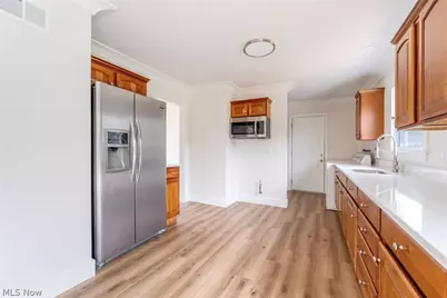 2402 NE Morris Avenue, Canton, OH 44705 - Photo 13