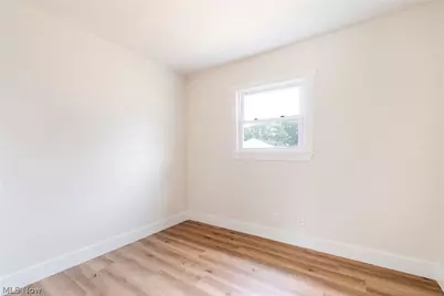 2402 NE Morris Avenue, Canton, OH 44705 - Photo 21