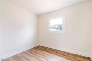 2402 NE Morris Ave, Canton, OH 44705 - Photo 21