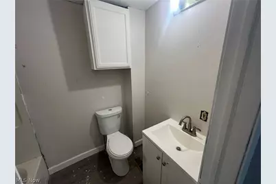 212 Pauline Avenue, Akron, OH 44312 - Photo 9