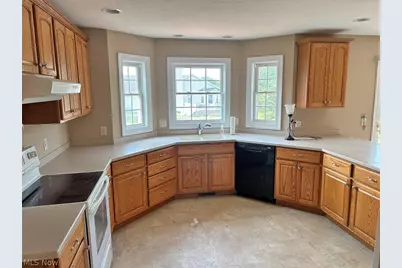 1196 Marigold Street NW, Hartville, OH 44632 - Photo 5