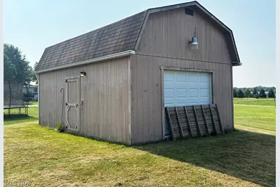 1196 Marigold Street NW, Hartville, OH 44632 - Photo 3