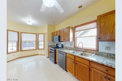 285 Village Drive #23, Green Hills, OH 44131 - Photo 3