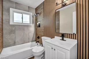 420 W Willowview Dr, Akron, OH 44319 - Photo 21