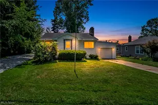 420 W Willowview Dr, Akron, OH 44319 - Photo 1