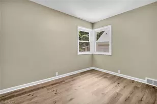 420 W Willowview Dr, Akron, OH 44319 - Photo 19
