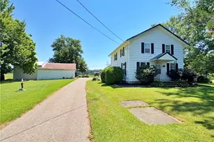 10677 Baumhart Rd, Amherst, OH 44001 - Photo 3
