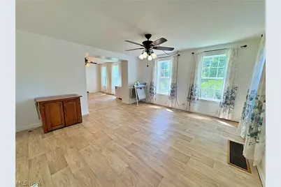 10677 Baumhart Road, Amherst, OH 44001 - Photo 19