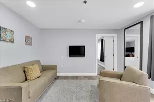 797 E Market St, Akron, OH 44305 - Photo 15
